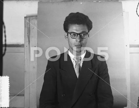 Anefo photo collection. Passport photos. Anefo photographer Henk