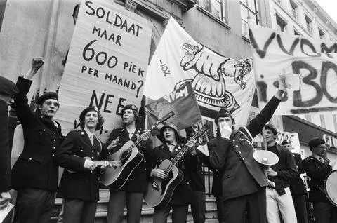 Anefo photo collection. Protest by conscript soldiers against width reducti.. Stock Photos