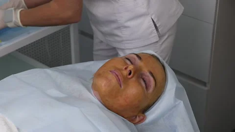 Anesthesia injection, before the correction of thread lifting of the face Stock Footage 200973328