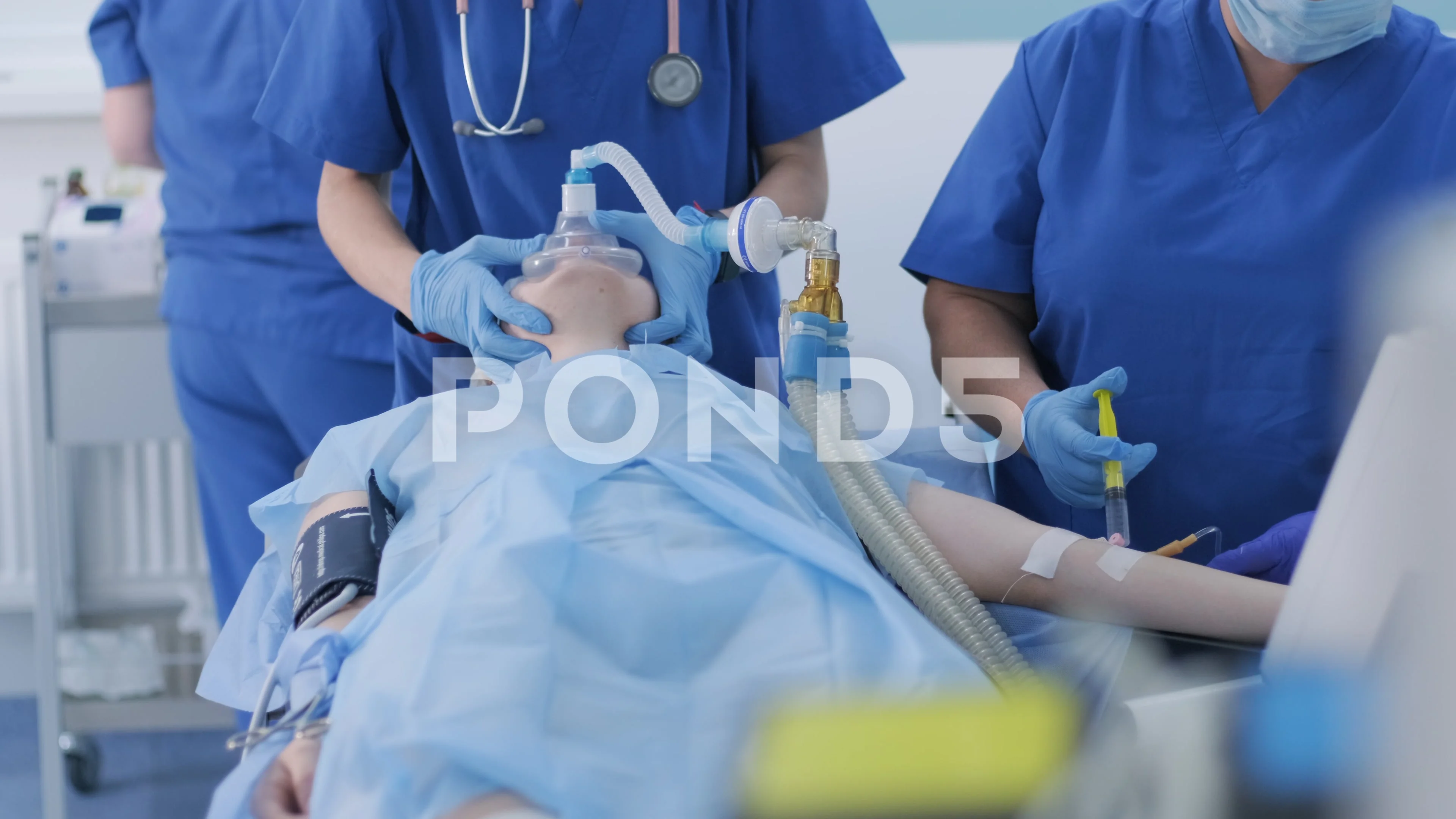 the-anesthesiologist-with-assistant-prep-stock-video-pond5
