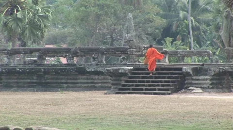 Angkor Buddhist monks Stock Footage 535737