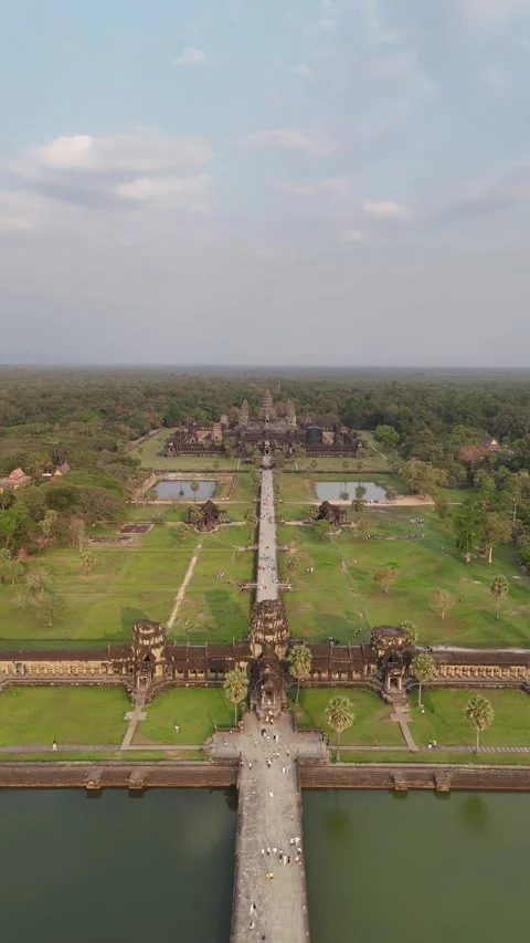 Angkor Wat bird perspective Stock Footage 304562060