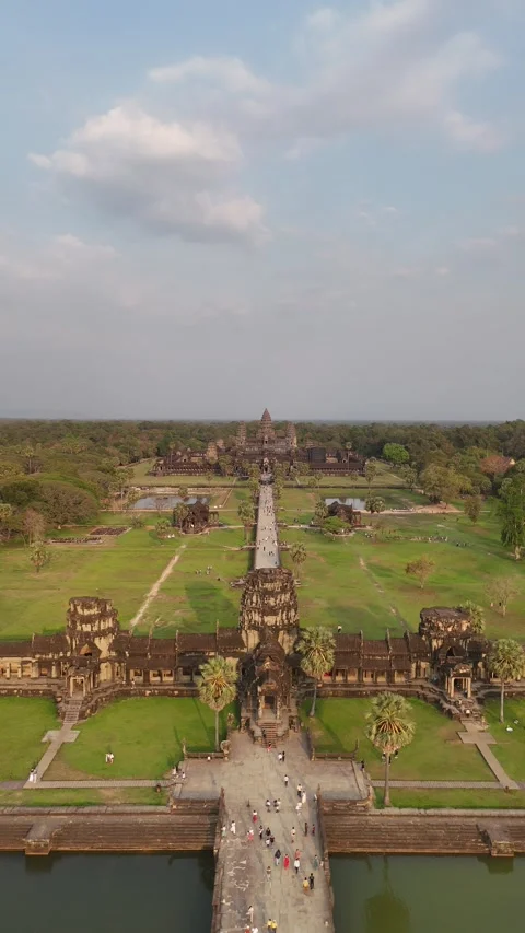 Angkor Wat bird perspective Stock Footage 304562062
