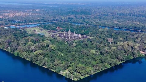 Angkor Wat temple complex in Siem Reap, Cambodia – 4K Stock-Footage 325079135