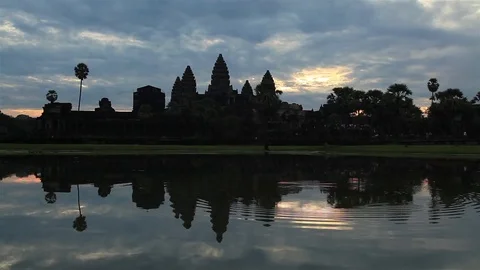 Angkor Wat Temple at Sunset 스톡 동영상 70116469