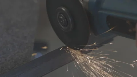 Angle Grinder Cutting Metal Vídeo Stock 169979405