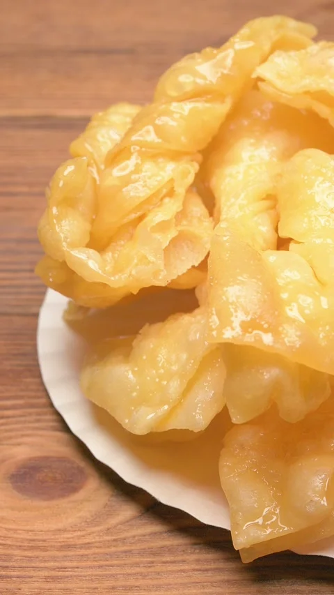 Angle pan dish of sweet egg break at vertical composition Stock Footage 314470690