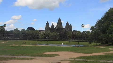 Angor Wat on the horizon Stock-Footage 130646543