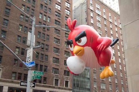 Angry bird float in 89th Macys Parade 库存照片