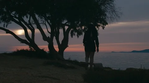 Angry girl is having problems in couple next to the sea in a trip Video stock 109602231