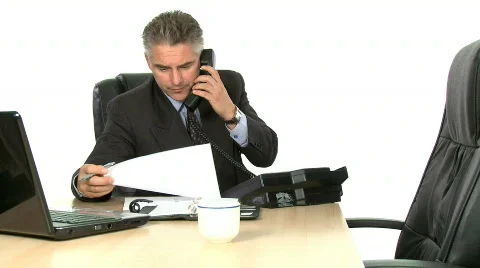 Angry man over white background 動画素材 580975