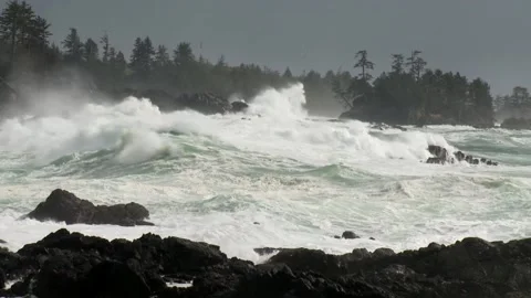 Angry Ocean Storm Waves Smash Into Cliffs Video stock 144952244