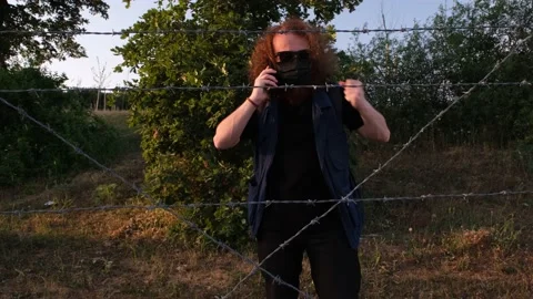 Angry refugee, phone Stock Footage 197381405