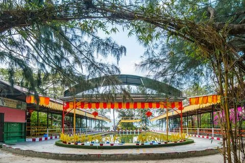 Animal Performance Arena with Circular Pool Foto stock
