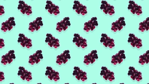 Animated blue grapes Stockbeeldmateriaal 126590489