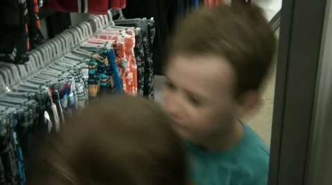 Animated Boy Talks to Himself in Mirror Video stock 12570908