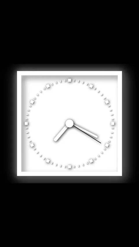 Animated clock with white face moving quickly on dark background vertical v.. Vídeos de archivo 316390386