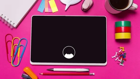 Animated e-mail chain on digital tablet Stock Footage 85317778