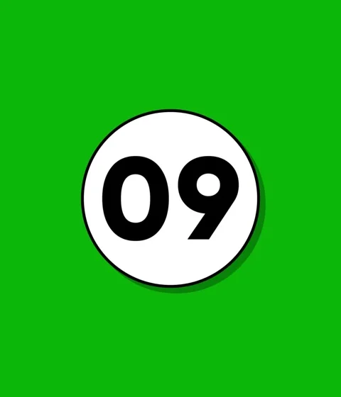Animated green background with pulsing white circle and number 09 appearing Stock Footage 332396370