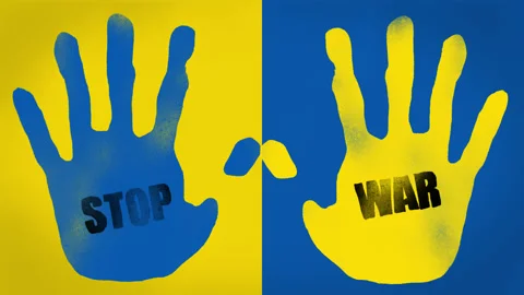 Animated grunge hand icon with stop war lettering. Stock Footage 196797186