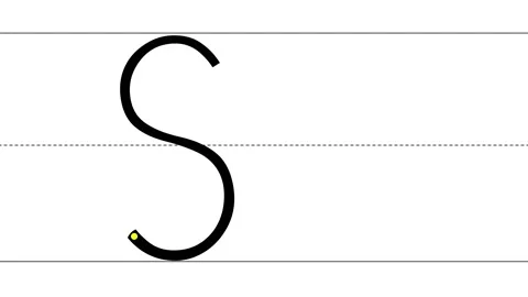 Animated tutorial to writing uppercase and lowercase letter S 스톡 동영상 233771848