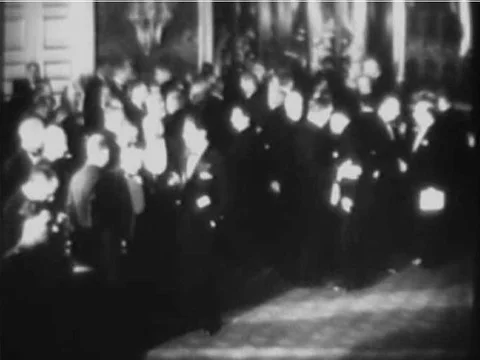 An animated visualization shows the green areas of earth increasing and 動画素材 74972702