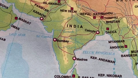 Animated World Map with Focus Shifting Across Countries Stock Footage 325365600