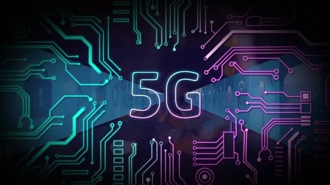 Animation of 5g text and microprocessor connections against multiple screens Vídeo Stock 218449518