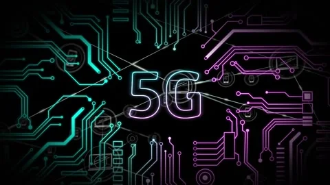 Animation of 5g text and microprocessor connections against network of digital Vídeo Stock 221875500