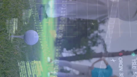 Animation of binary coding, data processing over male golf player on golf course Vidéo 312583101
