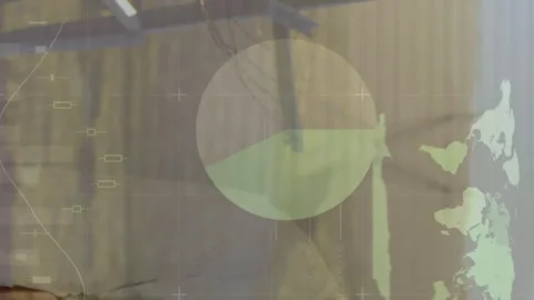 Animation of data processing with pylons and landscape over caucasian male Vidéo 312830580