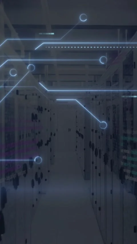Animation of glowing microprocessor connections, light spot and data processing Vídeo Stock 321111722