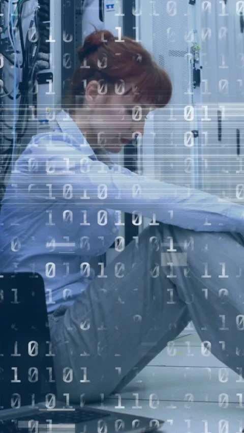 Animation of interference and binary coding over caucasian woman in server room 스톡 동영상 343682164