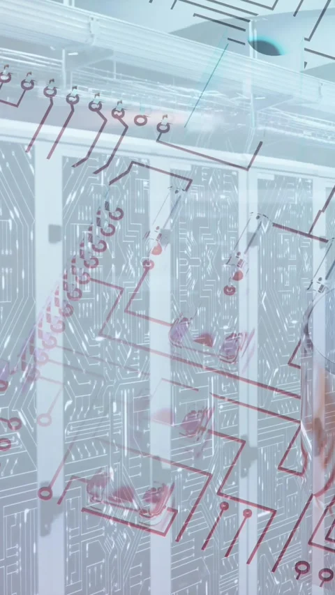 Animation of a microprocessor over an empty server room 库存影片 319514197
