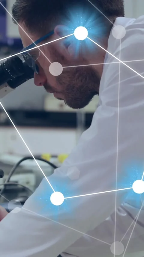 Animation of network of connections over caucasian male scientist working in lab Vídeos de archivo 341659973