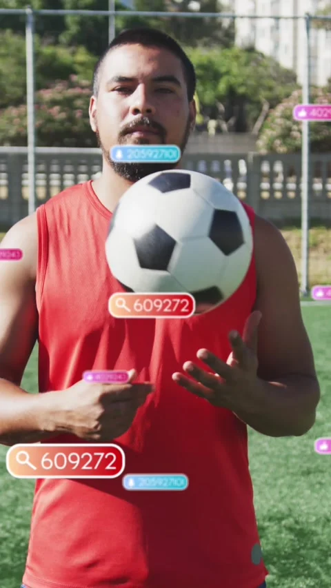 Animation of notification bars over smiling player juggling soccer ball on Vídeos de archivo 344803267