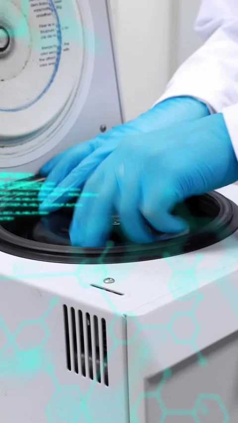 Animation of scientific data processing over scientist in laboratory Stockbeeldmateriaal 319974903