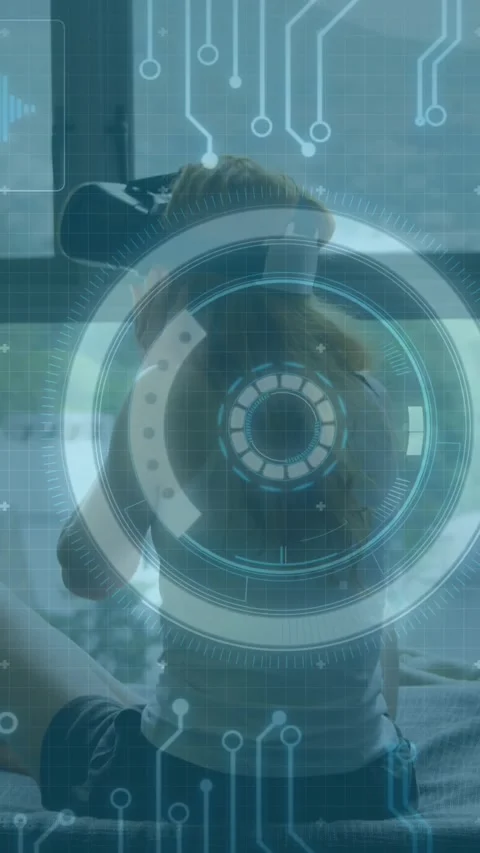 Animation of scope scanning and processor elements over woman wearing vr headset Vídeos de archivo 331653081