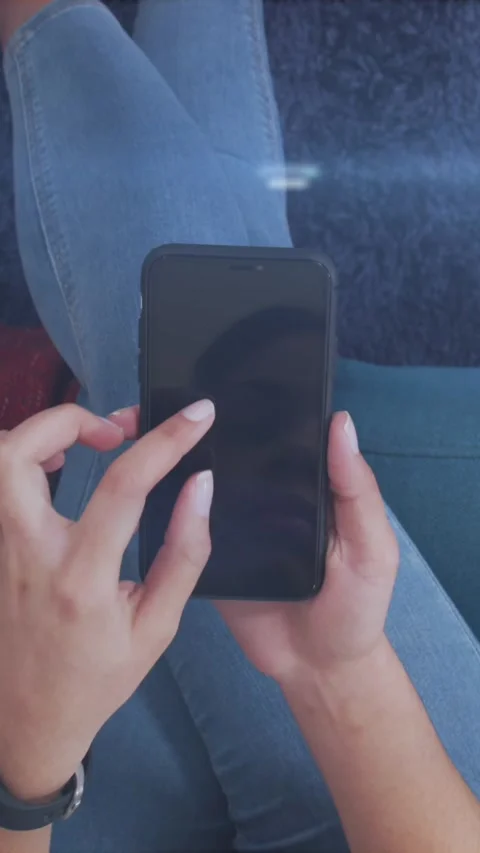 Animation of spot of light and data processing against overhead view of a woman 動画素材 322955139