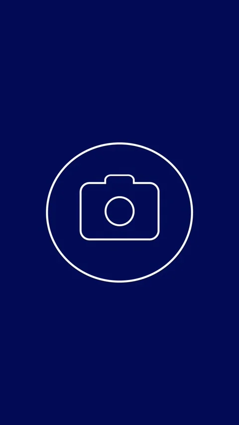 Animation of white camera icon appearing inside circle on deep blue backgro.. Vídeos de archivo 338210445