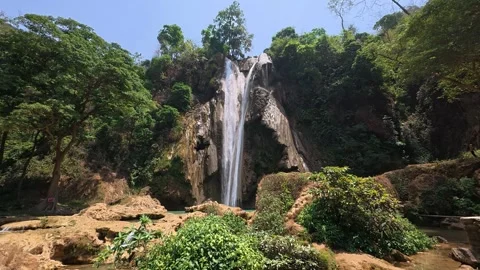 Anisakan Waterfall Stockbeeldmateriaal 333400236