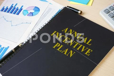 Annual incentive plan on a office desk. Stock Photos