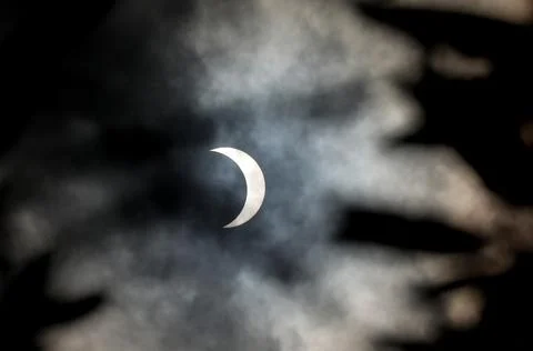 Annular partial solar eclipse seen from New Delhi, India - 21 Jun 2020 Foto stock