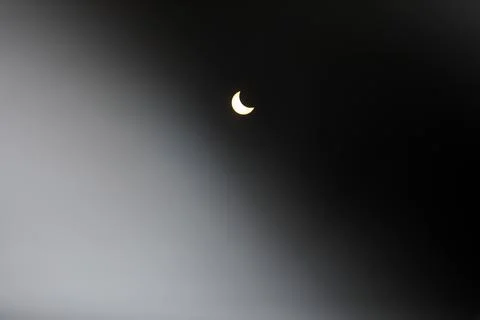 Annular solar eclipse making 'ring of fire' effect seen from northern India, Jam 库存照片