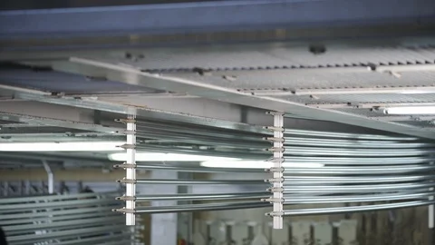 The anodizing. The process of anodizing of aluminum in the enterprise. Aluminum Vídeos de archivo 120969951