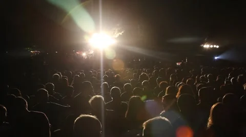 Anonymous crowd during a concert Видео 42319761