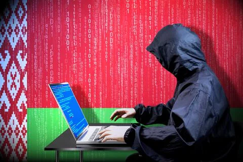 Anonymous hooded hacker, flag of Belarus, binary code - cyber attack concept Illustrazione stock