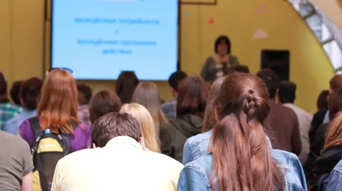 Anonymous lecturer performing on stage Vídeo Stock 64720238