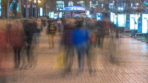 The anonymous smashed people crowd stream. Time lapse. Telephoto lens shot Vidéo 68979075