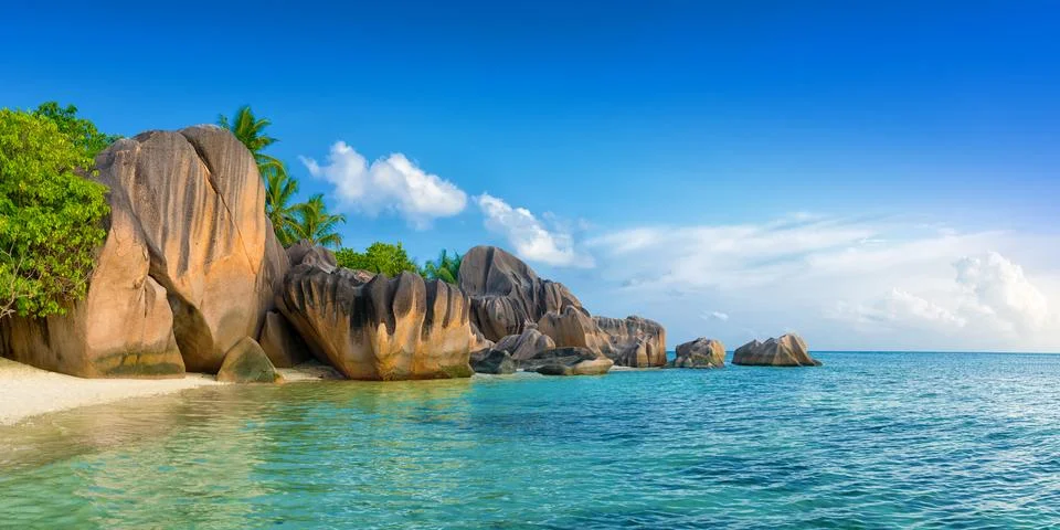 Anse source d'argent beach on la digue island  seychelles Stock Photos